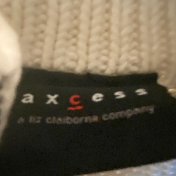 Axcess / women’s white jacket/ knitted jacket - Picture 2 of 3